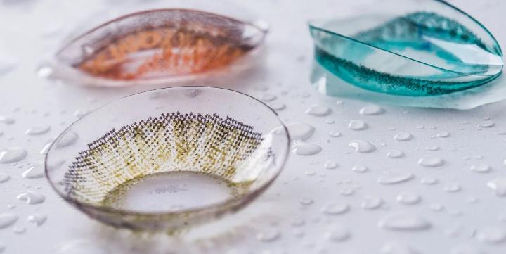 Contact lenses